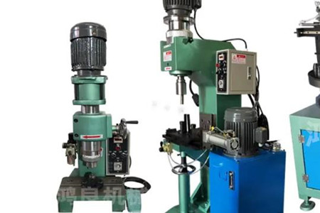 鉚釘機(jī)內(nèi)部結(jié)構(gòu)和安裝方法，碩峰分享！